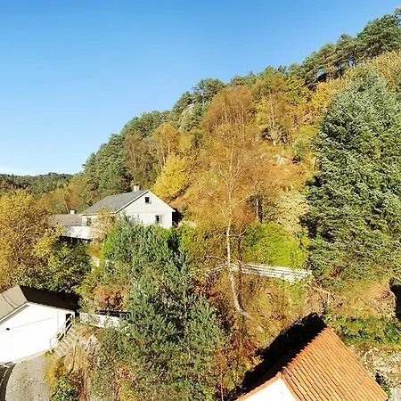 Seljesvingen Guest house *